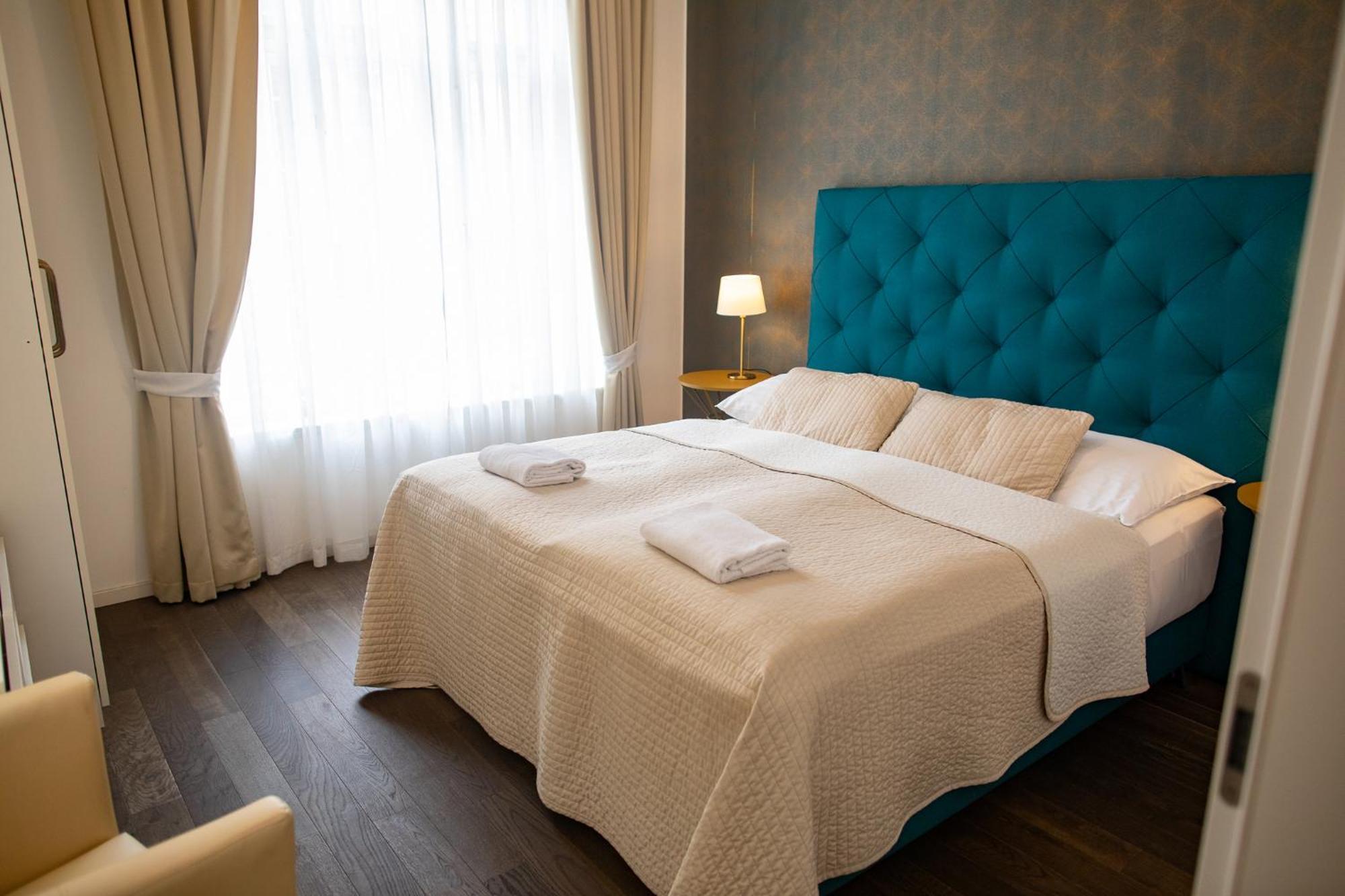 Luxury Modern Designed Oldtown Daire